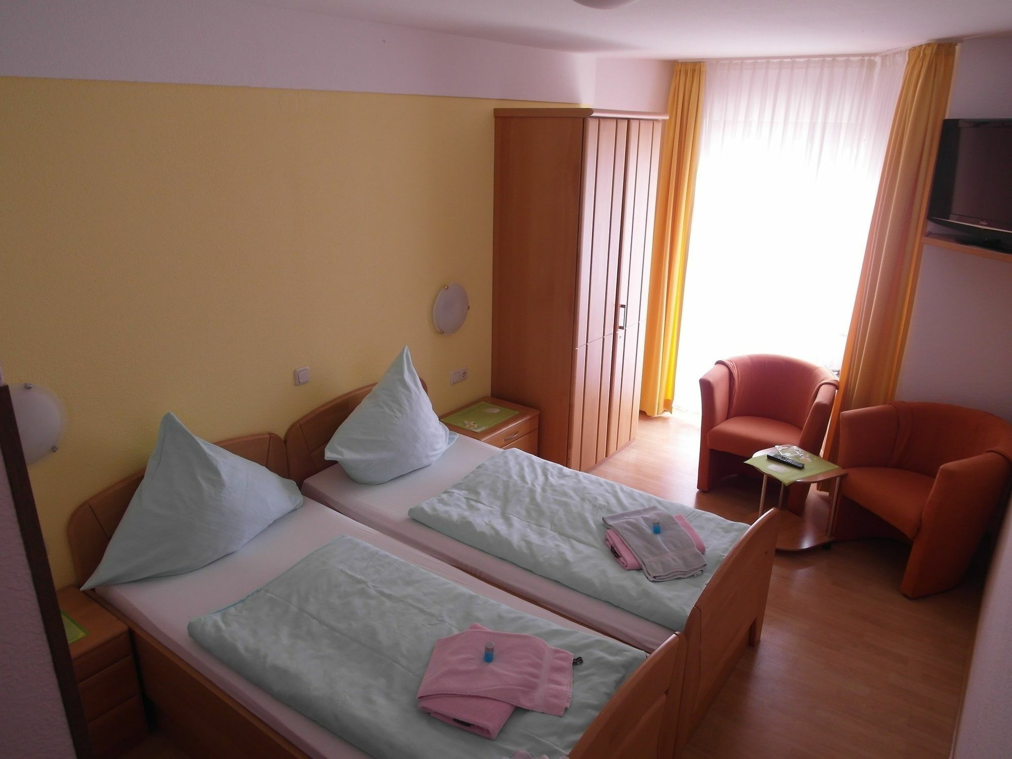 Hotel Zum Weissen Kreuz Altenahr Zewnętrze zdjęcie